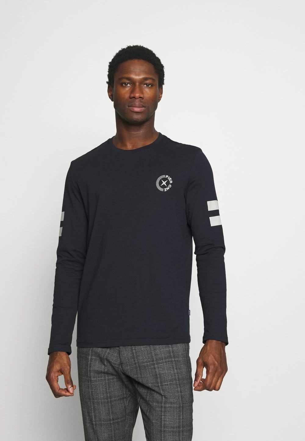 Prix Jamais Vus Pier One T-shirt à Manches Longues T-shirts & Polos Col Rond Homme 1 Prix Jamais Vus Pier One T-shirt à Manches Longues T-shirts & Polos Col Rond Homme