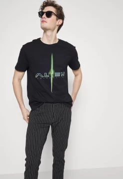 Pier One Un Tarif Préférentiel T-shirt Imprimé T-shirts & Polos Col Rond Homme -Pier One Boutique 05cb0e65d7e14de39144dd67dc672463