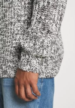 Pier One Prix Sacrifiés Pullover Pulls Et Gilets Col Rond Homme -Pier One Boutique 0efcfa01f32444e8b9355016e4168504