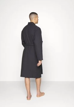 Prix Malin Pier One Peignoir Sous-vêtements & Chaussettes Col Châle Homme -Pier One Boutique 1090721d9e184eb1b7ef5af2d0a1dea1