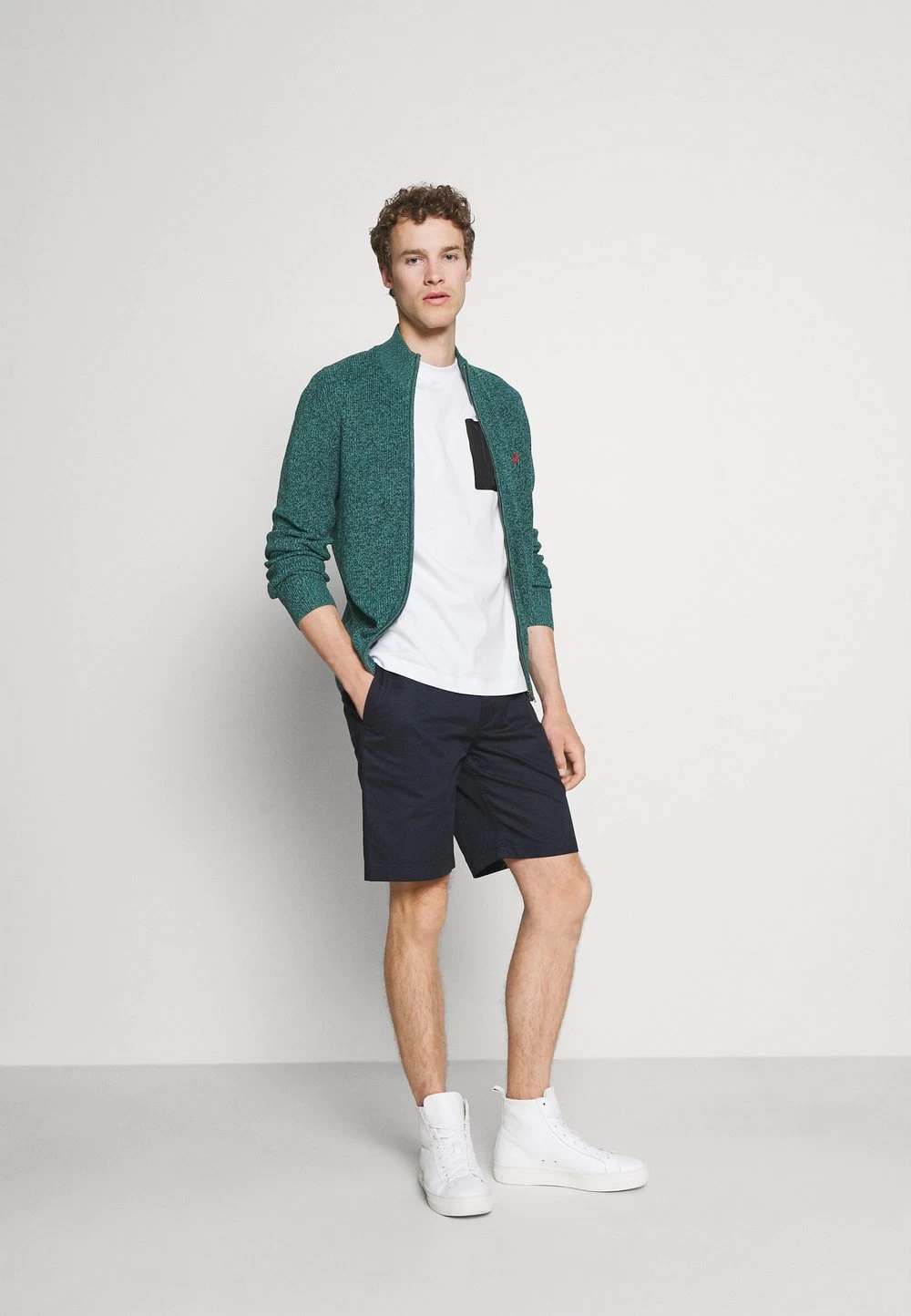 Pier One Gilet En Promotion Pulls Et Gilets Col Officier Homme 2 Pier One Gilet En Promotion Pulls Et Gilets Col Officier Homme – Image 2