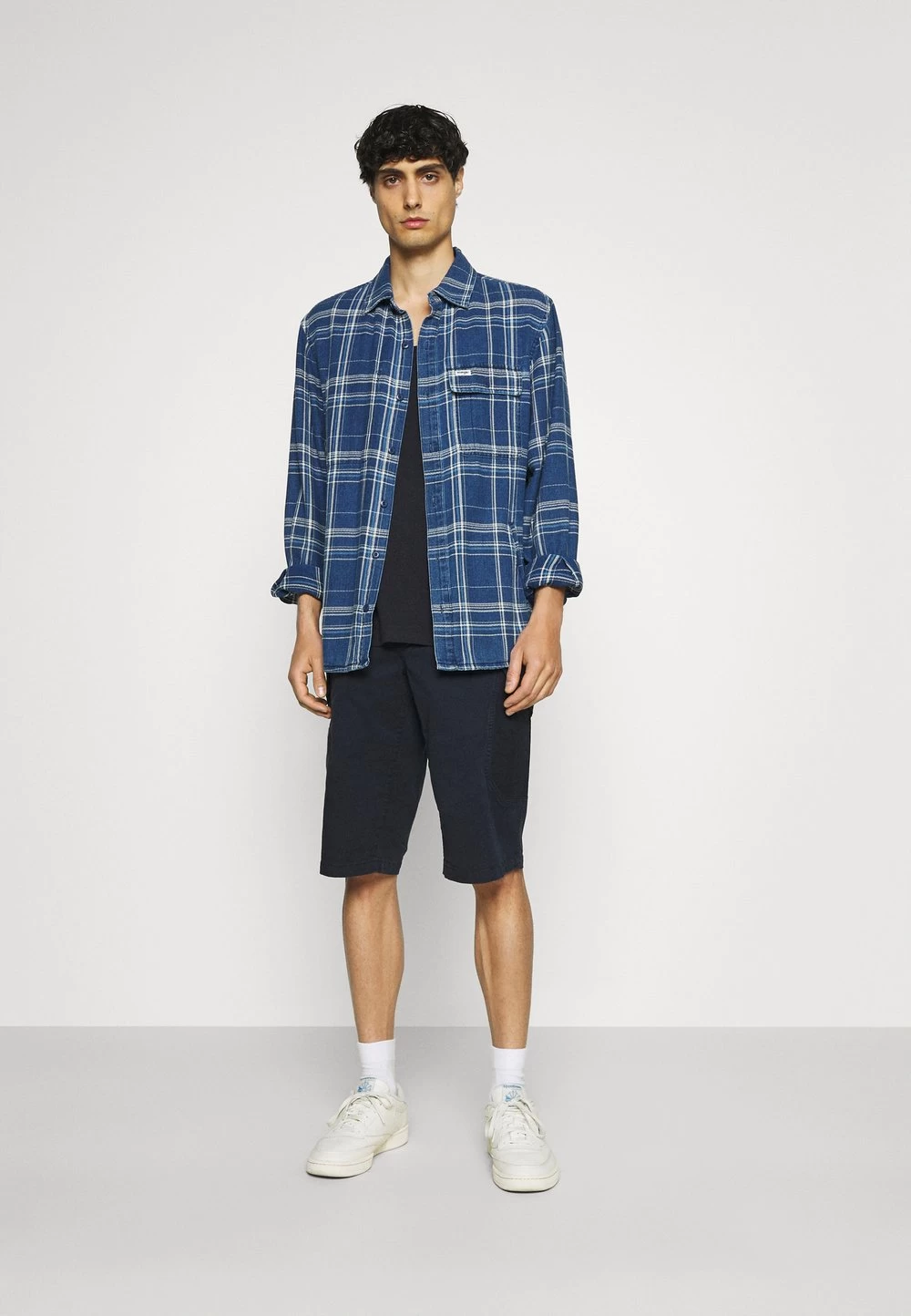 Pier One Débardeur Excellente Qualité T-shirts Encolure Large Ronde Homme 2 Pier One Débardeur Excellente Qualité T-shirts Encolure Large Ronde Homme – Image 2