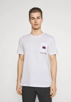 Pier One Prix Réduit CHEST POCKET TEE – T-shirt Imprimé T-shirts Col Rond Homme -Pier One Boutique 1a9c250745d0432baadbd1c289abb10f