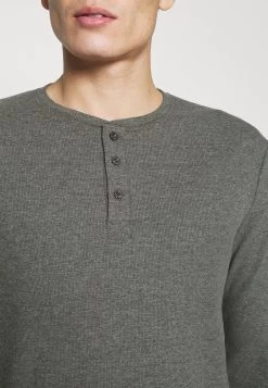 Prix Gelé Pier One LOUNGE HENLEY TOP – Haut De Pyjama Pyjamas Col Tunisien Homme 9 Prix Gelé Pier One LOUNGE HENLEY TOP – Haut De Pyjama Pyjamas Col Tunisien Homme -Pier One Boutique 228d15f24d1140fbaf5237942a3b3b53