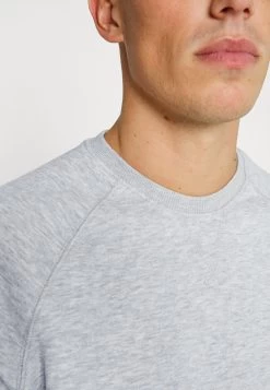 Pier One 3 PACK – Sweatshirt Qualité Supérieure Pulls Et Gilets Col Rond Homme 15 Pier One 3 PACK – Sweatshirt Qualité Supérieure Pulls Et Gilets Col Rond Homme -Pier One Boutique 2391ad2bdad14713b94882cb5d945102