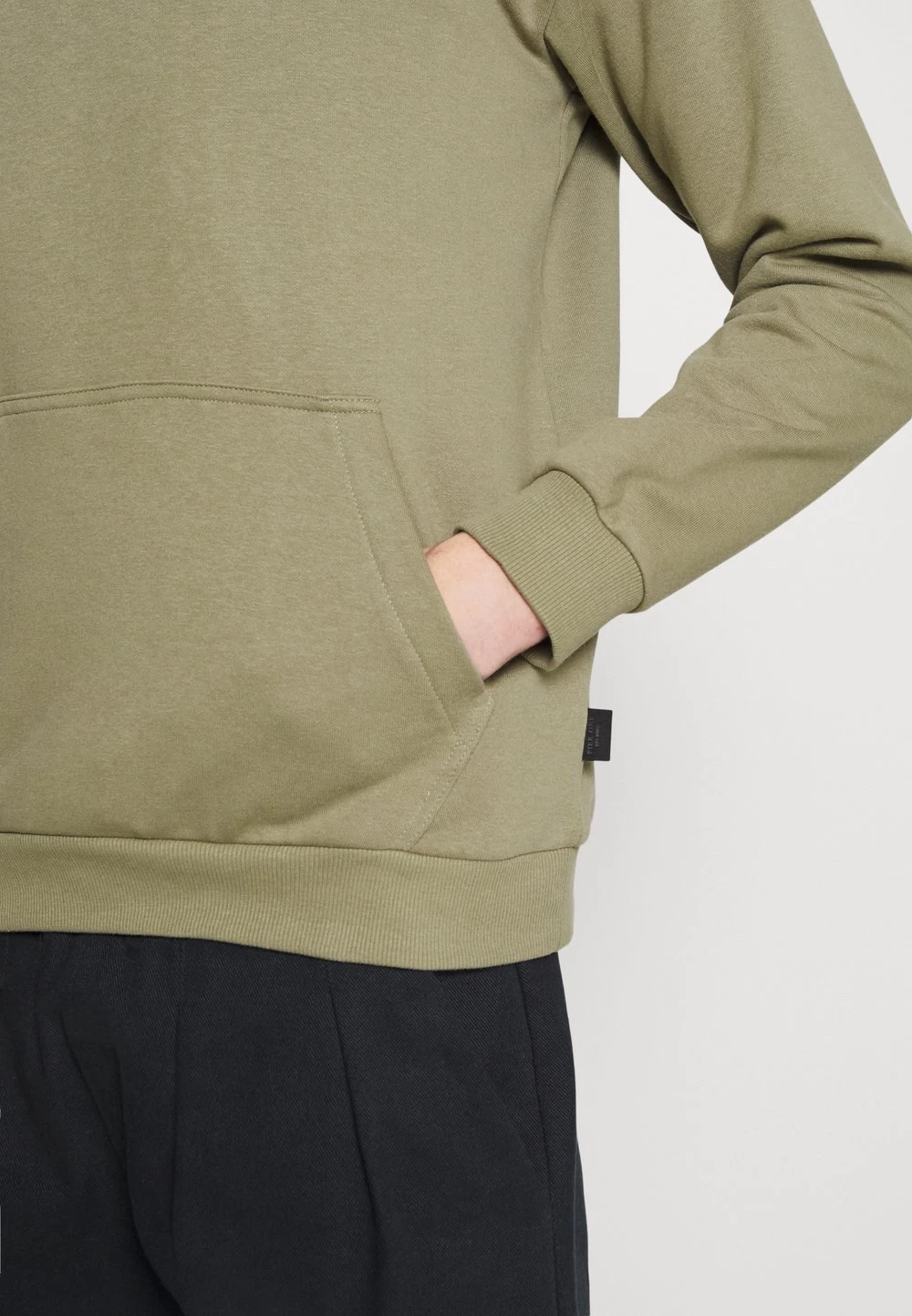 Pier One CORE SCRIPT – Sweatshirt Prix Discount Sweats & Hoodies Capuche Homme 6 Pier One CORE SCRIPT – Sweatshirt Prix Discount Sweats & Hoodies Capuche Homme – Image 6