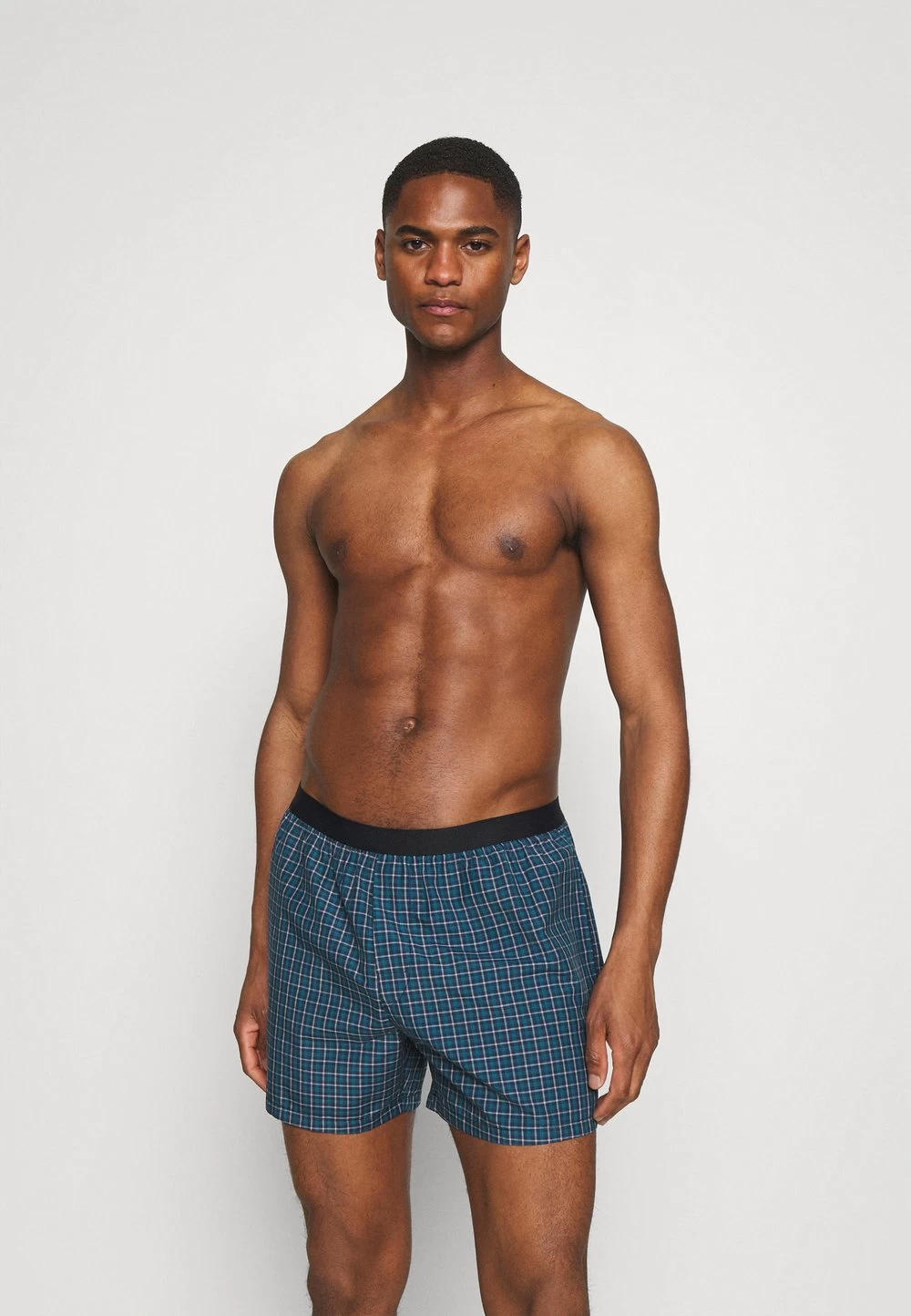 Prix D’Amis Pier One 3 PACK – Caleçon Sous-vêtements Normale Homme 1 Prix D’Amis Pier One 3 PACK – Caleçon Sous-vêtements Normale Homme