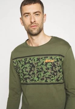 Pier One T-shirt à Manches Longues Prix Imbattable T-shirts Col Rond Homme -Pier One Boutique 2fe6c679e12f4011b0d7727b0697fce4