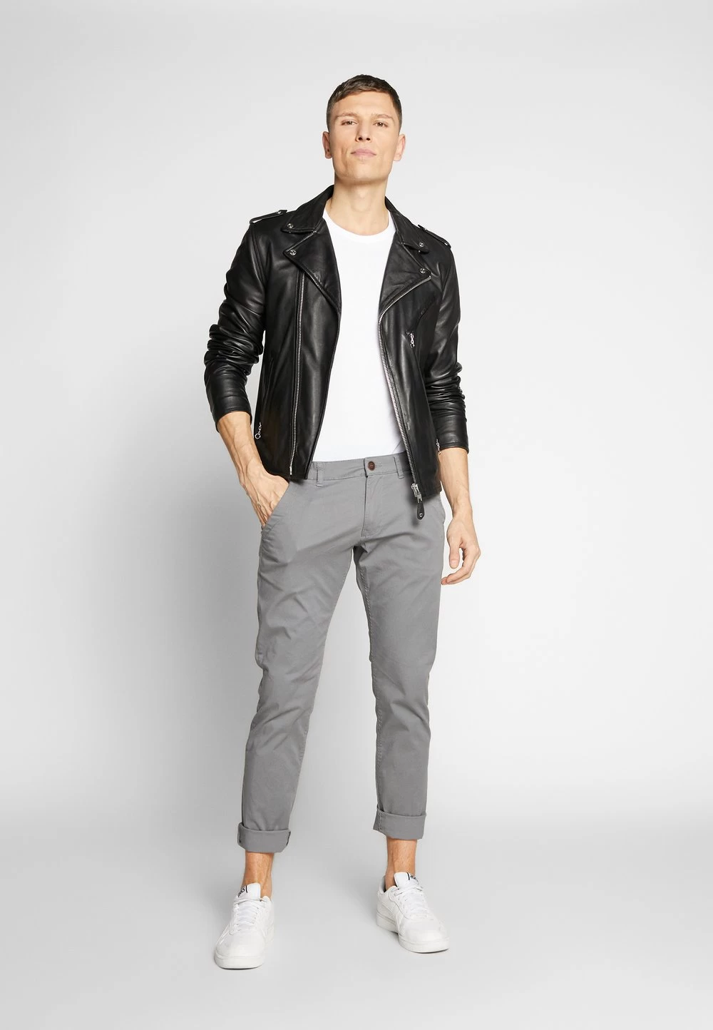 Qualité Fiable Pier One 3 PACK – T-shirt Basique T-shirts Col Rond Homme 2 Qualité Fiable Pier One 3 PACK – T-shirt Basique T-shirts Col Rond Homme – Image 2