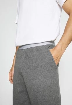 Pier One LOUNGE HENLEY SHORTS – Bas De Pyjama Prix Imbattable Pyjamas Normale Homme 10 Pier One LOUNGE HENLEY SHORTS – Bas De Pyjama Prix Imbattable Pyjamas Normale Homme -Pier One Boutique 32e86460e7ae4cad861b20cf7d59446d