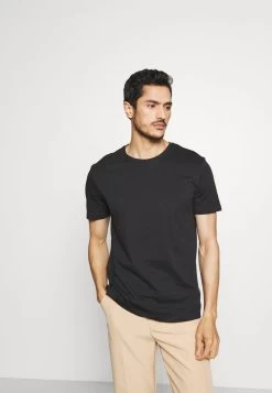 Vendre-Réclame Pier One 5 PACK – T-shirt Basique T-shirts Col Rond Homme -Pier One Boutique 34e8588e4eeb4ee9b3158cb6917477a4