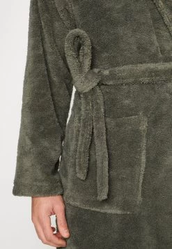 Pier One Peignoir Première Qualité Sous-vêtements & Chaussettes Col Châle Homme 15 Pier One Peignoir Première Qualité Sous-vêtements & Chaussettes Col Châle Homme -Pier One Boutique 361a5ccda821467e8e3e1f7029360e39