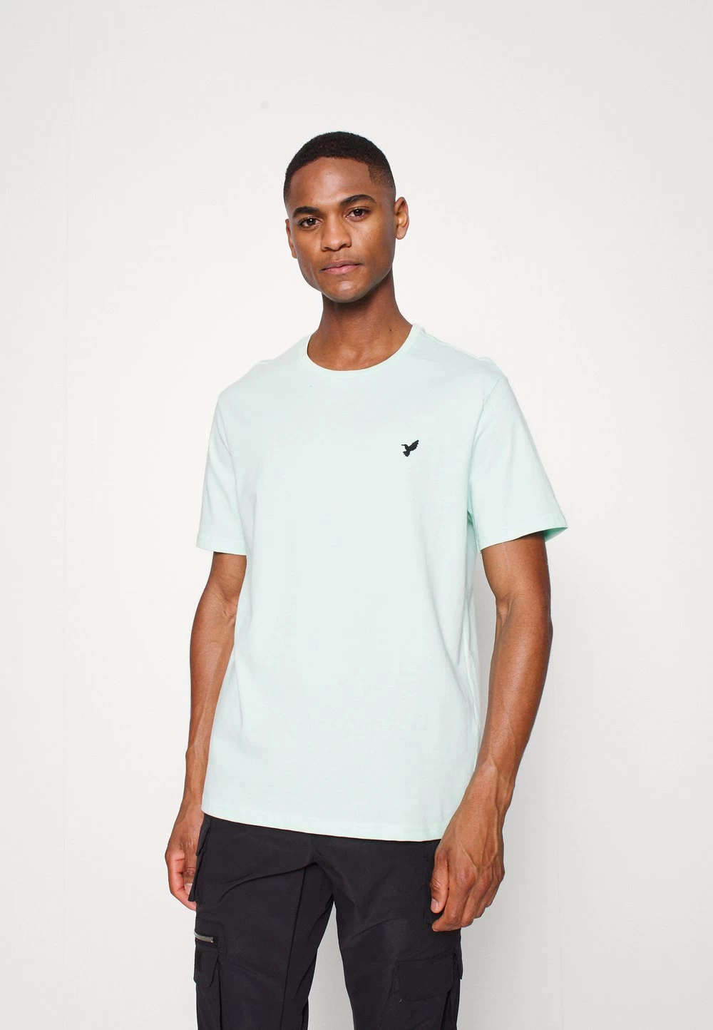 Pier One En Remise 2 PACK – T-shirt Basique T-shirts Col Rond Homme 4 Pier One En Remise 2 PACK – T-shirt Basique T-shirts Col Rond Homme – Image 4