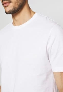 Vendre-Réclame Pier One 5 PACK – T-shirt Basique T-shirts Col Rond Homme -Pier One Boutique 4a6de0d2b72e4f1290d4d17a26a3cd34