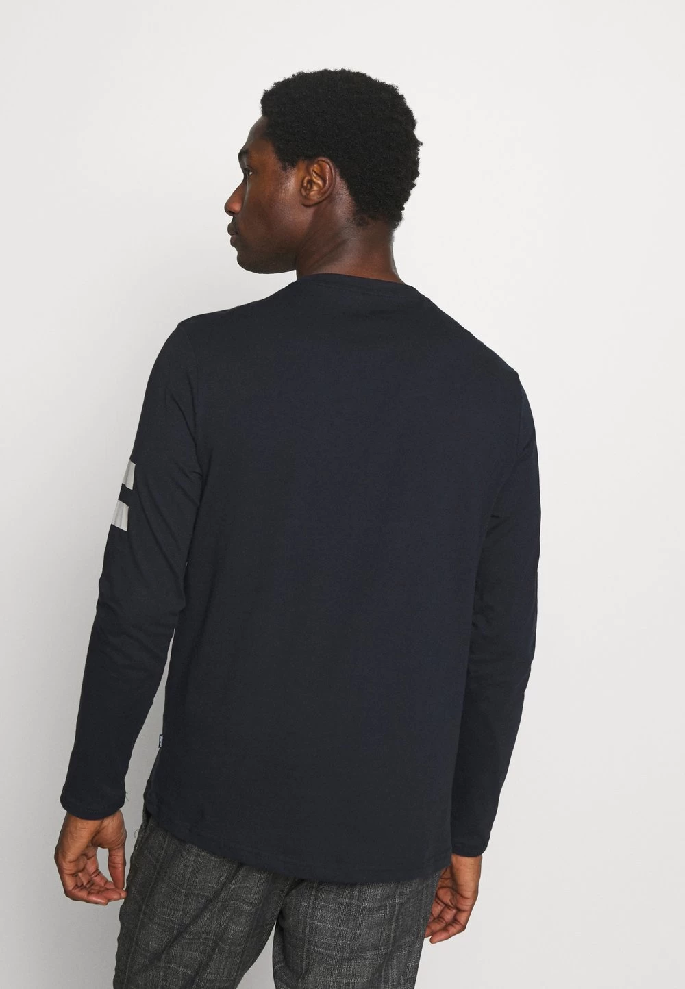 Prix Jamais Vus Pier One T-shirt à Manches Longues T-shirts & Polos Col Rond Homme 3 Prix Jamais Vus Pier One T-shirt à Manches Longues T-shirts & Polos Col Rond Homme – Image 3