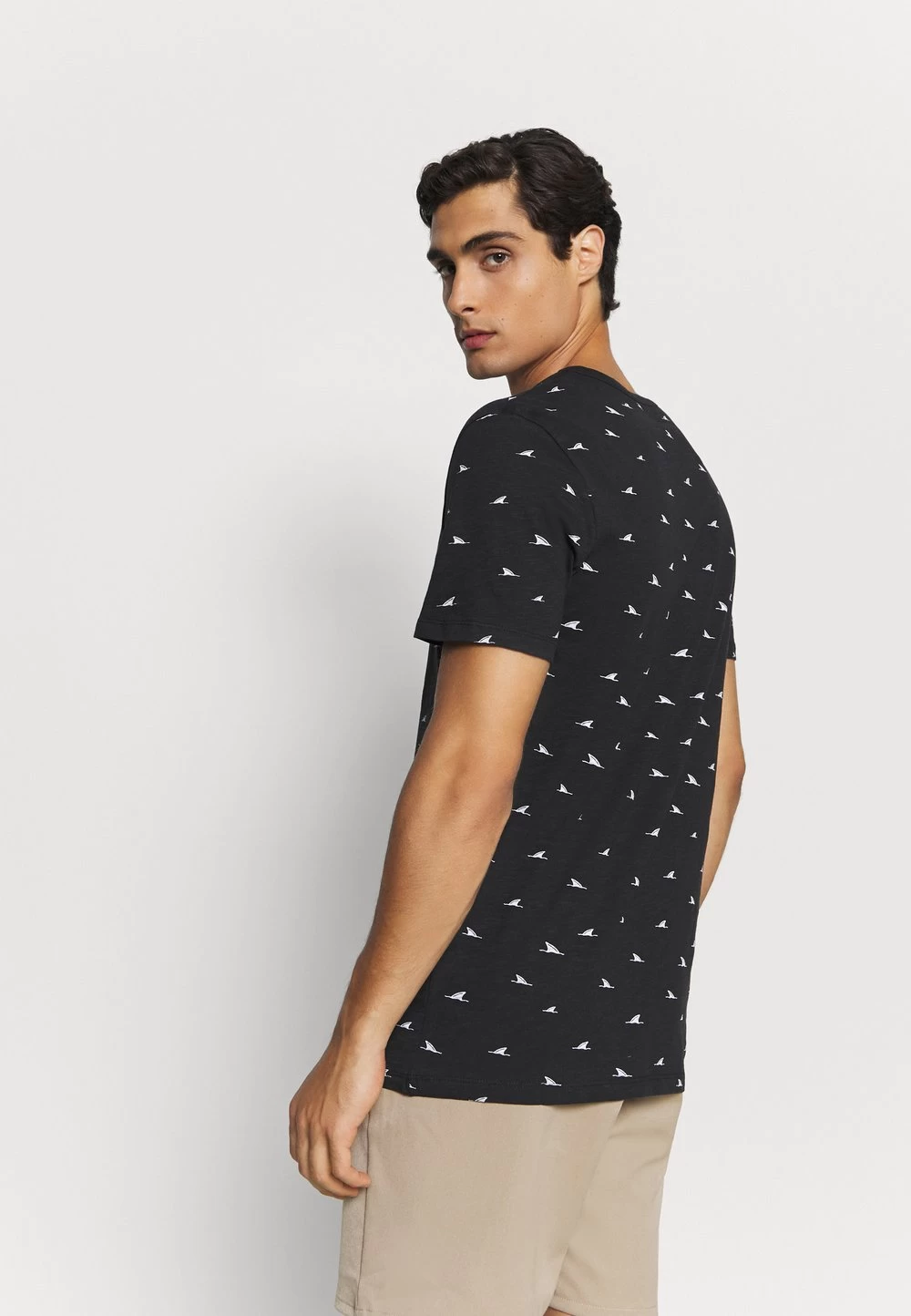 Pier One Prix Compétitif T-shirt Imprimé T-shirts Col Rond Homme 3 Pier One Prix Compétitif T-shirt Imprimé T-shirts Col Rond Homme – Image 3