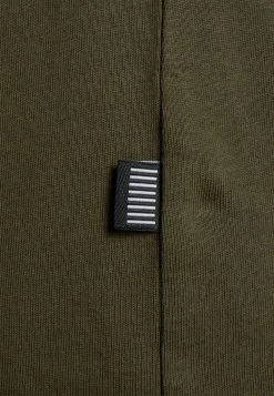 Pier One 2 PACK – T-shirt Imprimé Prix Réduit T-shirts Col Rond Homme -Pier One Boutique 54429e2d9ebf4fc892d56735a7acb1e4