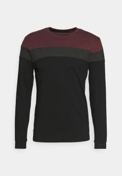 Pier One Prix Gelé T-shirt à Manches Longues T-shirts & Polos Col Rond Homme -Pier One Boutique 55638a1ead054b259ba7f4353fbb4664 2