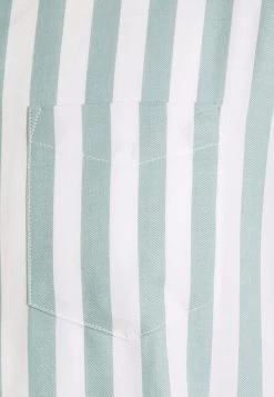 Pier One Chemise Qualité Fiable Chemises Col à Boutons Homme -Pier One Boutique 5e36de2675b648e5a81cc9f897c02aa2