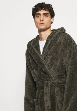 Pier One Peignoir Prix Compétitif Sous-vêtements & Chaussettes Capuche Homme -Pier One Boutique 65ea8ffbdd2149b7890e34f2b0655607