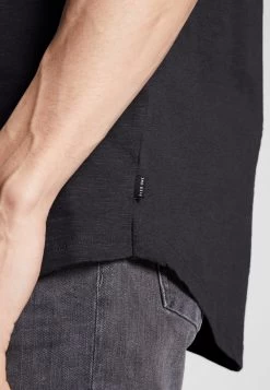 Prix De Lancement Pier One T-shirt Basique T-shirts Col Rond Homme -Pier One Boutique 7a5a85eb54da478ca91edef0d380e1c9