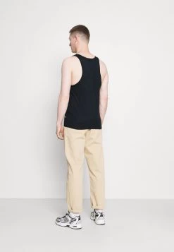 En Remise Pier One Débardeur T-shirts Col Rond Homme -Pier One Boutique 7addba5789c34fdaaf1c808ba9f77756