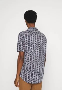 Prix Aimable Pier One Chemise Chemises Col Revers Homme -Pier One Boutique 7c1cd677948e49779e3bc65698c68425