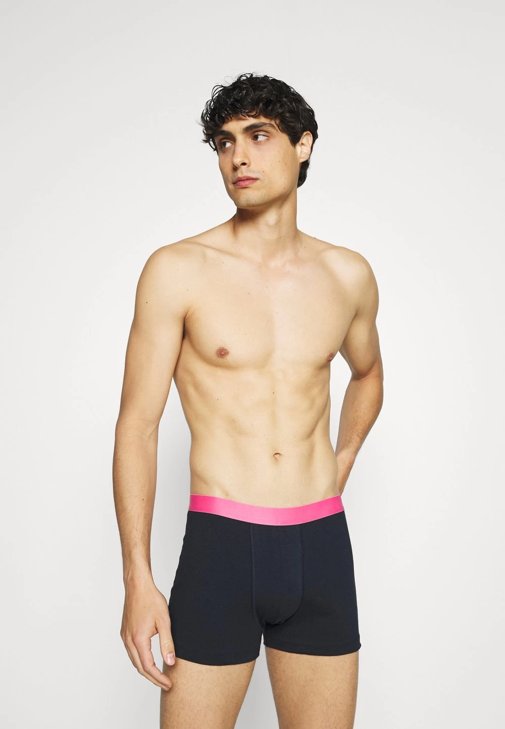 Pier One 5 PACK – Shorty Prix Bradés Sous-vêtements Normale Homme 4 Pier One 5 PACK – Shorty Prix Bradés Sous-vêtements Normale Homme – Image 4