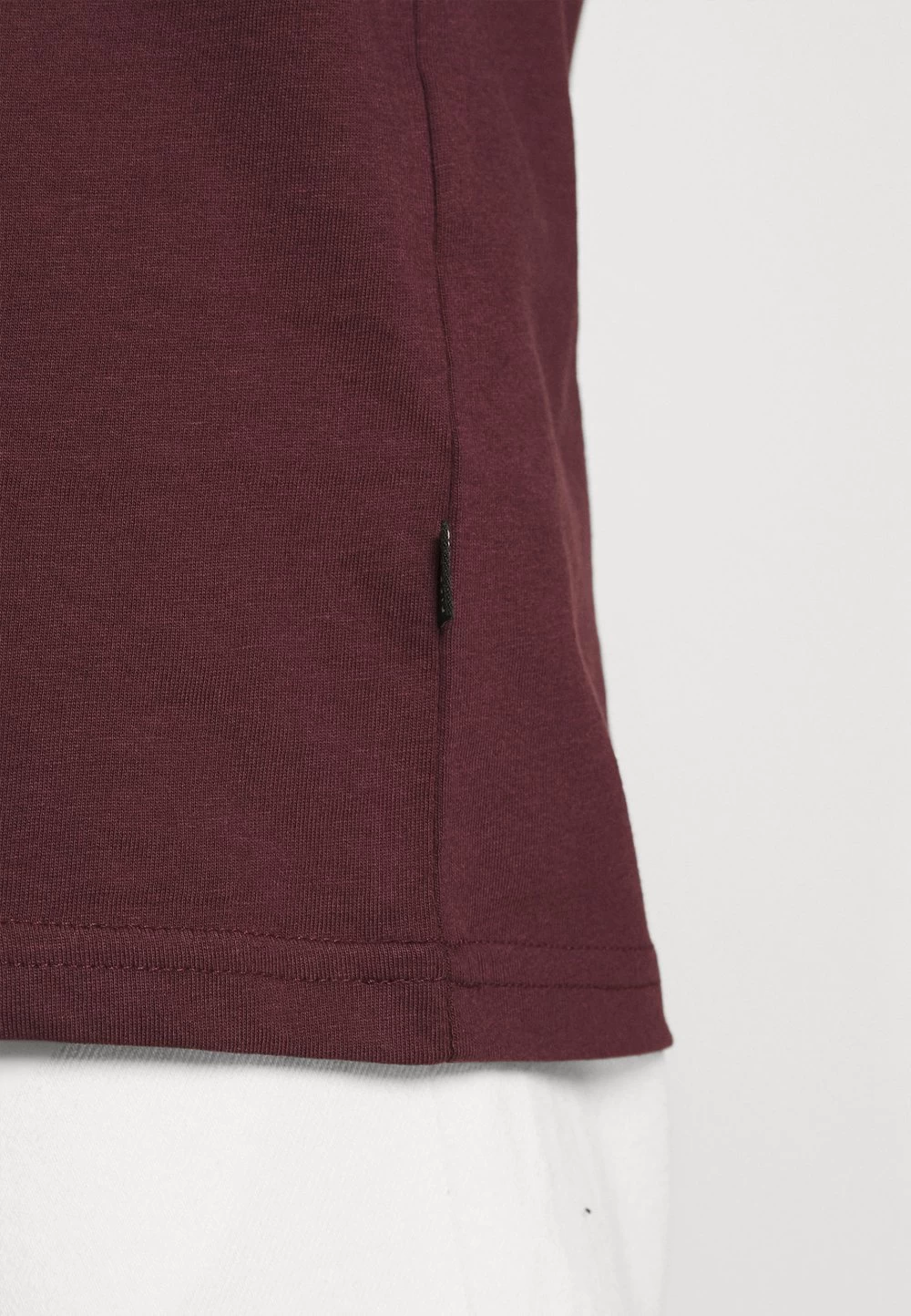 Prix Dégriffé Pier One 2 PACK – T-shirt Basique T-shirts Col Rond Homme 6 Prix Dégriffé Pier One 2 PACK – T-shirt Basique T-shirts Col Rond Homme – Image 6