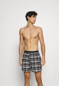 Pier One 3 PACK – Caleçon Qualité Garantie 100% Sous-vêtements & Chaussettes Normale Homme -Pier One Boutique 874b8ccd623d4a7e81f8d9ffa6d5557c