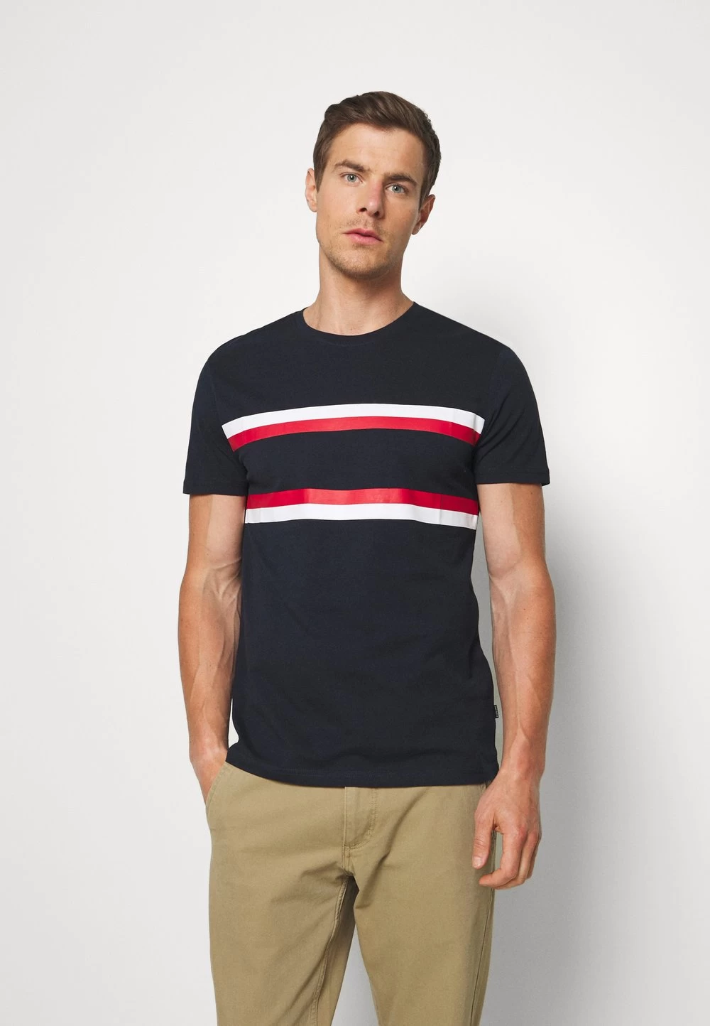 Qualité Supérieure Pier One T-shirt Imprimé T-shirts Col Rond Homme 1 Qualité Supérieure Pier One T-shirt Imprimé T-shirts Col Rond Homme