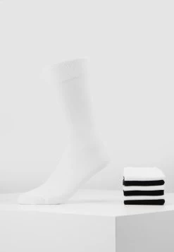 Pier One 7 PACK – Chaussettes Prix Cassé Sous-vêtements & Chaussettes Couleur Unie Homme