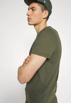 En Promotion Pier One T-shirt Imprimé T-shirts Col Rond Homme -Pier One Boutique 924fcab08a054f1c8ffe6e67d2942ebb