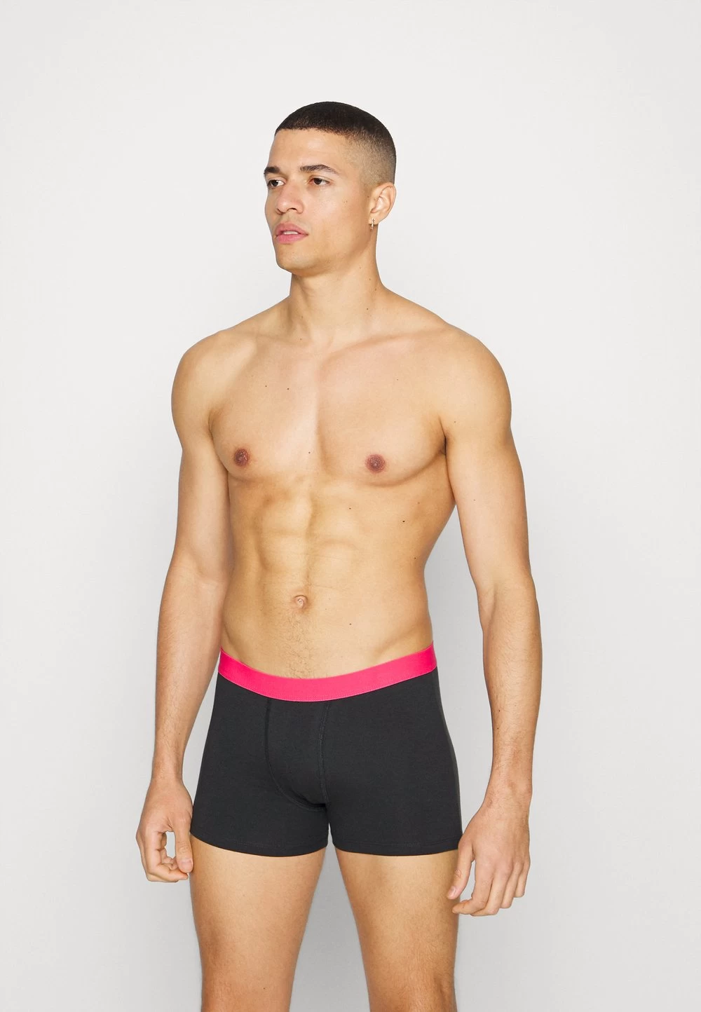 Pier One 12 PACK – Shorty Meilleure Qualité Sous-vêtements & Chaussettes Normale Homme 1 Pier One 12 PACK – Shorty Meilleure Qualité Sous-vêtements & Chaussettes Normale Homme