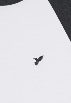 Prix Dégriffé Pier One 2 PACK – T-shirt Basique T-shirts Col Rond Homme 16 Prix Dégriffé Pier One 2 PACK – T-shirt Basique T-shirts Col Rond Homme -Pier One Boutique 9b5a55e295bd4f49ac51fd43c4bca8b2