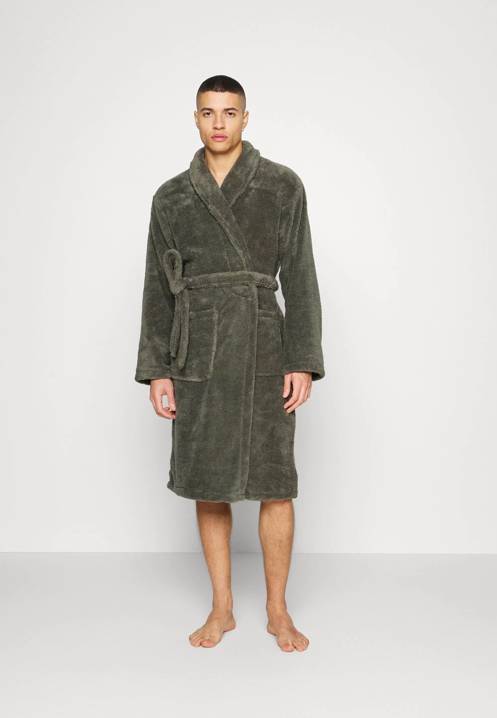 Pier One Peignoir Première Qualité Sous-vêtements & Chaussettes Col Châle Homme 1 Pier One Peignoir Première Qualité Sous-vêtements & Chaussettes Col Châle Homme