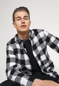 Pier One T-shirt Imprimé Assurance De L’Authenticité T-shirts Col Rond Homme -Pier One Boutique a4d670458d814286a0f9a4d484a2d97c