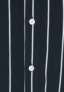 Excellente Qualité Pier One Chemise Chemises Col Revers Homme -Pier One Boutique a5233839187b48298987858af49c1efa