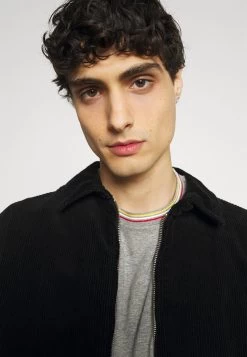 Pier One T-shirt Basique Assurance De L’Authenticité T-shirts Col Rond Homme 11 Pier One T-shirt Basique Assurance De L’Authenticité T-shirts Col Rond Homme -Pier One Boutique a94ad9ce37f04845a80bec343ce556b2