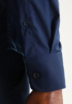 Pier One Chemise Classique Bonne Qualité Costumes Col Kent Homme -Pier One Boutique a981985757a6442b95e0fe13b60c9050