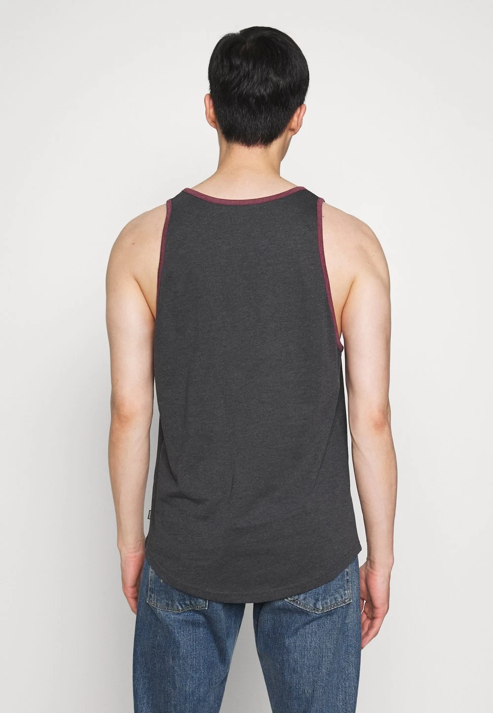 Pier One Soldes Débardeur T-shirts Encolure Large Ronde Homme 3 Pier One Soldes Débardeur T-shirts Encolure Large Ronde Homme – Image 3