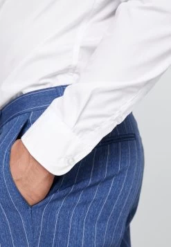 Pier One 2 PACK – Chemise Classique Prix Usine Costumes & Cravates Col Kent Homme 14 Pier One 2 PACK – Chemise Classique Prix Usine Costumes & Cravates Col Kent Homme -Pier One Boutique aac9d6ccd1dd4835ae790e1e3552ae2c