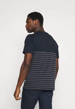 Authentique 100% Pier One T-shirt Imprimé T-shirts Col Rond Homme -Pier One Boutique aae1e5403133474bbf77aeaa2e7bd9f0