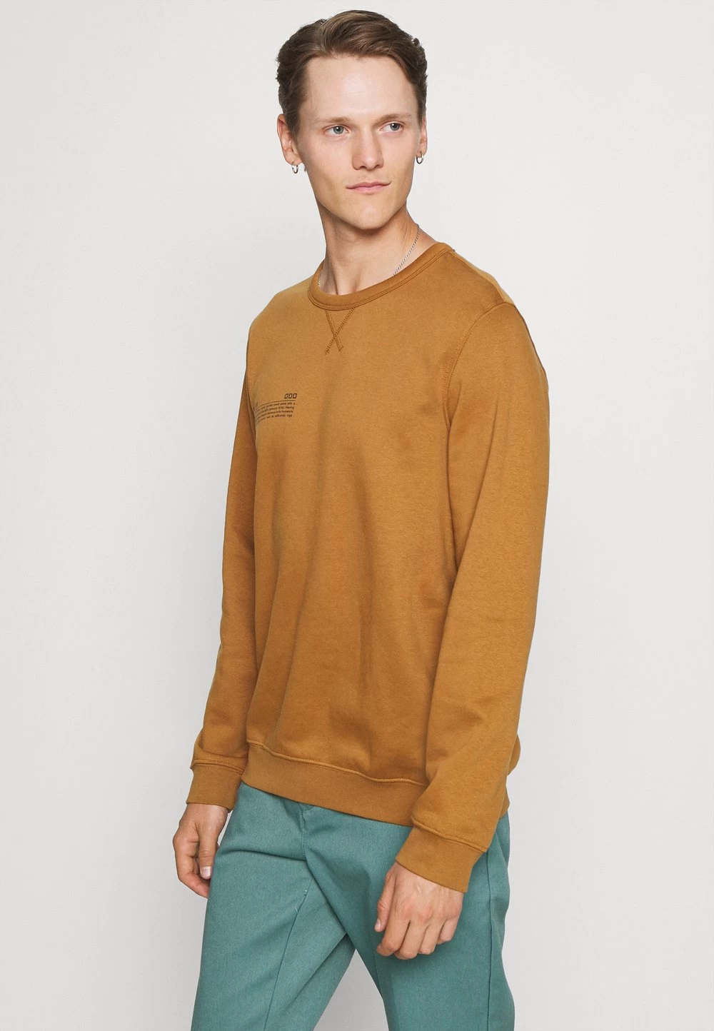 Pier One Sweatshirt Prix Sacrifiés Pulls Et Gilets Col Rond Homme 4 Pier One Sweatshirt Prix Sacrifiés Pulls Et Gilets Col Rond Homme – Image 4