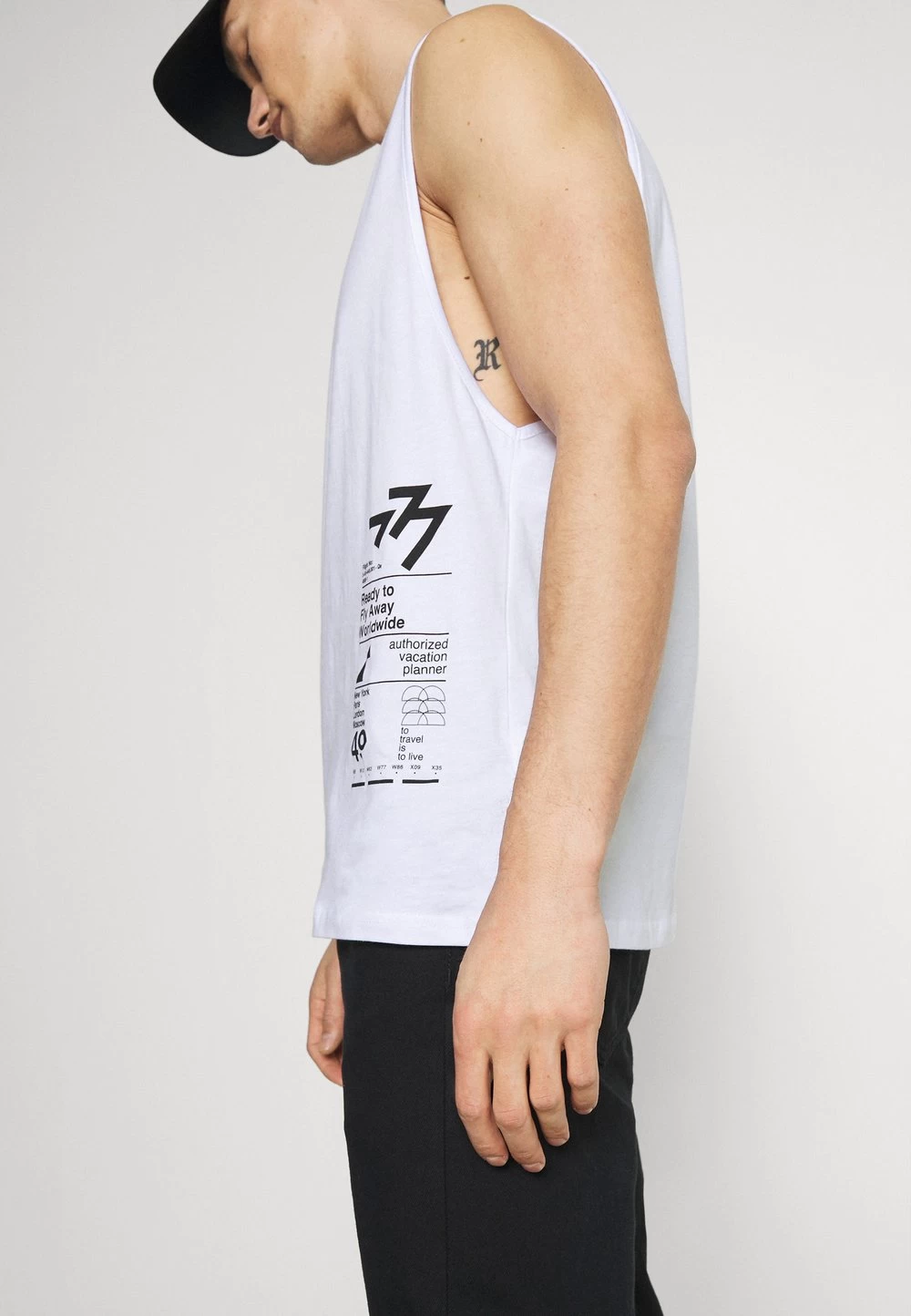 Prix Acceptable Pier One Débardeur T-shirts Col Rond Homme 4 Prix Acceptable Pier One Débardeur T-shirts Col Rond Homme – Image 4