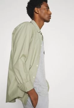 Pier One Débardeur Prix Dégriffé T-shirts Encolure Large Ronde Homme 14 Pier One Débardeur Prix Dégriffé T-shirts Encolure Large Ronde Homme -Pier One Boutique b30350ae1602458791556adc815c9da4