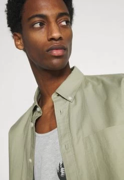 Pier One Débardeur Prix Dégriffé T-shirts Encolure Large Ronde Homme 13 Pier One Débardeur Prix Dégriffé T-shirts Encolure Large Ronde Homme -Pier One Boutique b5ed8bee44a74591adb89a0b31941959