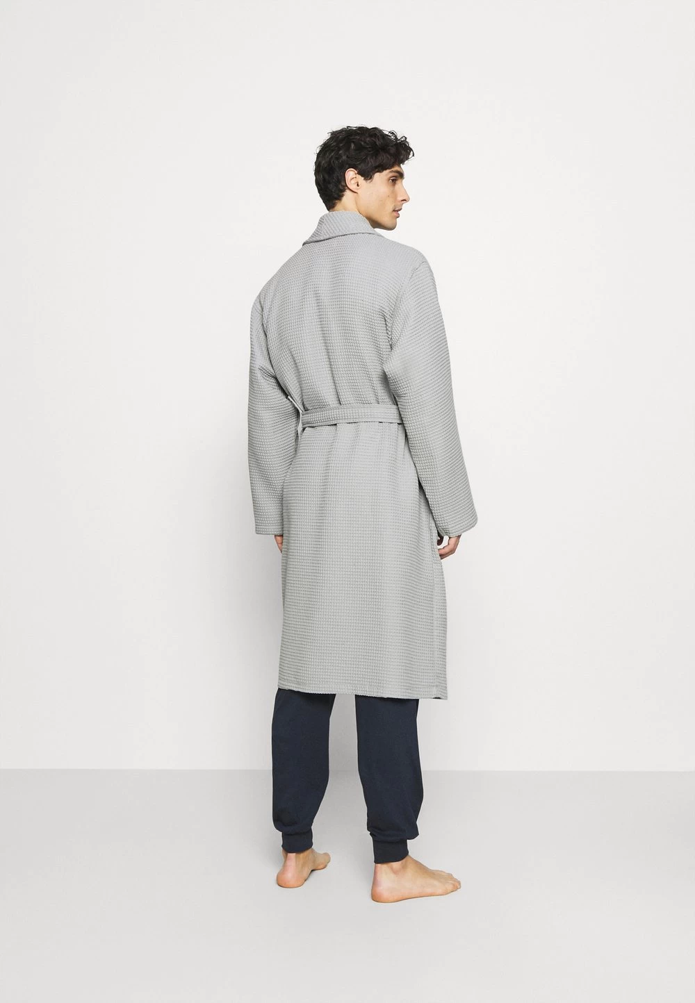 Pier One Peignoir Meilleure Qualité Sous-vêtements & Chaussettes Col Châle Homme 3 Pier One Peignoir Meilleure Qualité Sous-vêtements & Chaussettes Col Châle Homme – Image 3