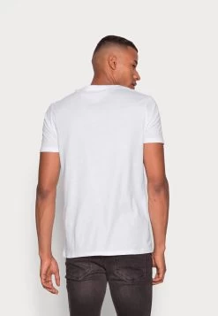 Pier One Marchandise De Première Qualité T-shirt Imprimé T-shirts & Polos Col Rond Homme 8 Pier One Marchandise De Première Qualité T-shirt Imprimé T-shirts & Polos Col Rond Homme -Pier One Boutique b72c6e30b33048f8b9af089631183b2d