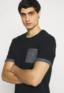 Pier One Prix Malin T-shirt Imprimé T-shirts Col Rond Homme -Pier One Boutique b75609586fab4e199c4bd669680dfdf9